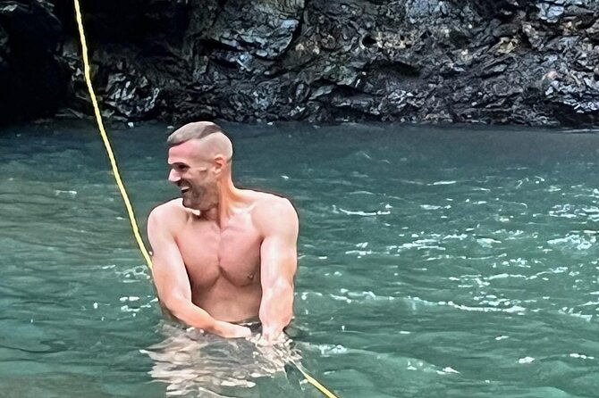 Avocat Waterfall and Beach Tour - Guides can make or break the day