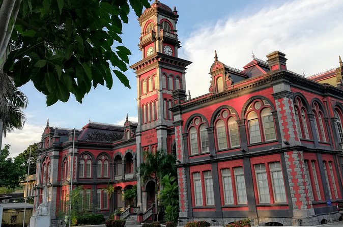Best of Port of Spain Tour - Queen’s Park Savannah and the Magnificent 7