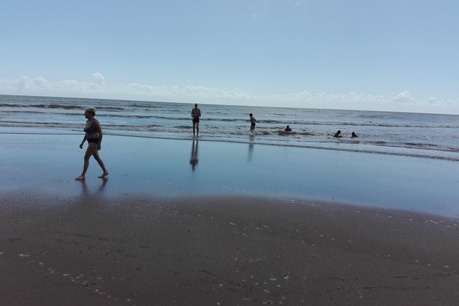Mud Volcano Adventure - Roti, fruit, and the best kind of lunch stop