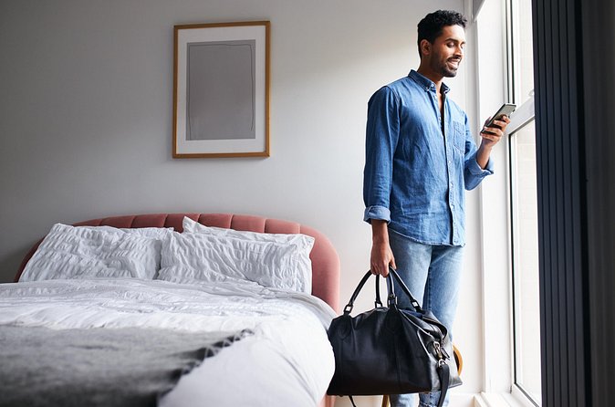 Trinidad Airport Transfer to Port of Spain Hotels - Handling delays, luggage, and late arrivals